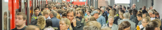 S-Bahn-Chaos in der Station Hbf (tief)
